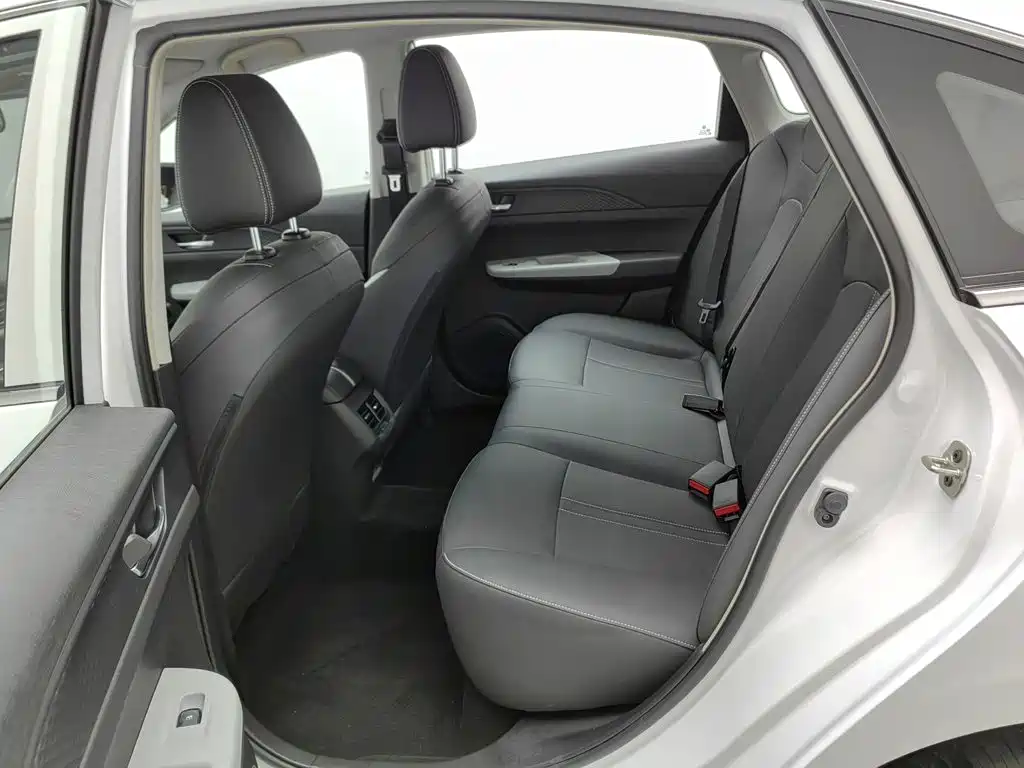 Dongfeng Aeolus Dongfeng Fengshen E70 2026 2023 Facelift PRO Smart Drive Edition
