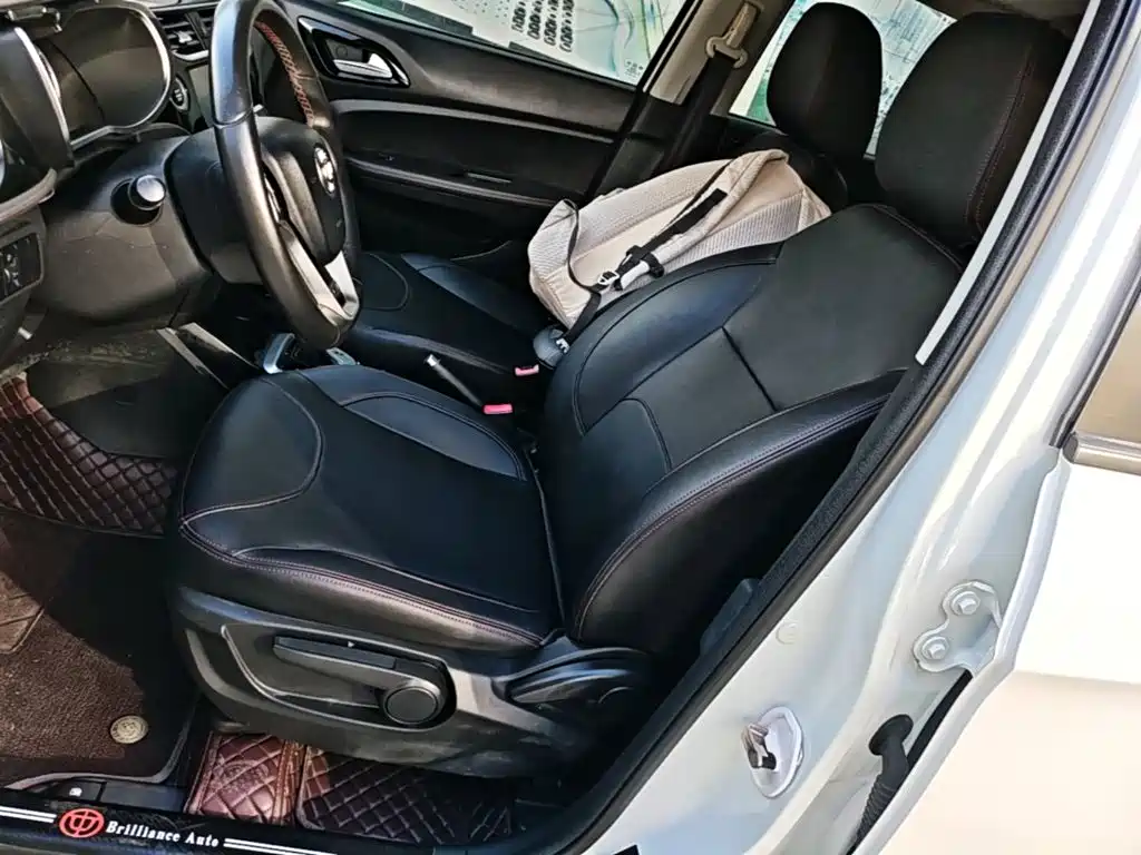 Zhonghua V3 2016 2016 1.5L Automatic Smart