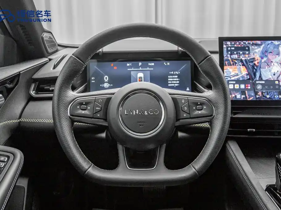 Photo 17 - Lynk & Co 03