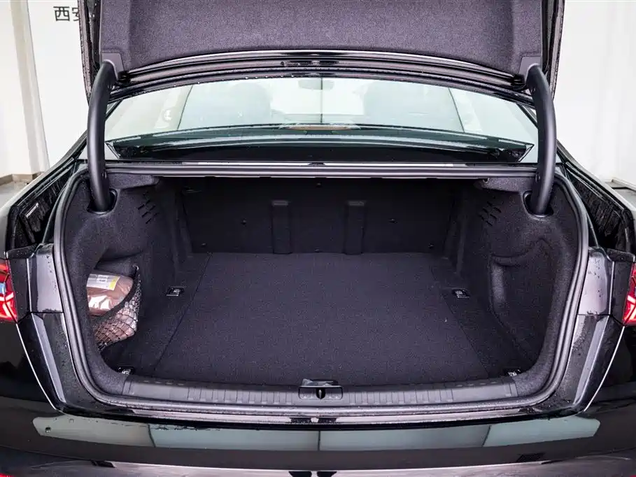 Audi A6L 2026 Model Year 40 TFSI Luxury Dynamic фото 8