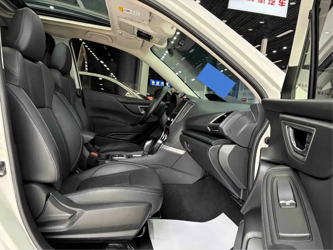 Subaru Forester 2019 2.0i Luxury Edition EyeSight фото 15