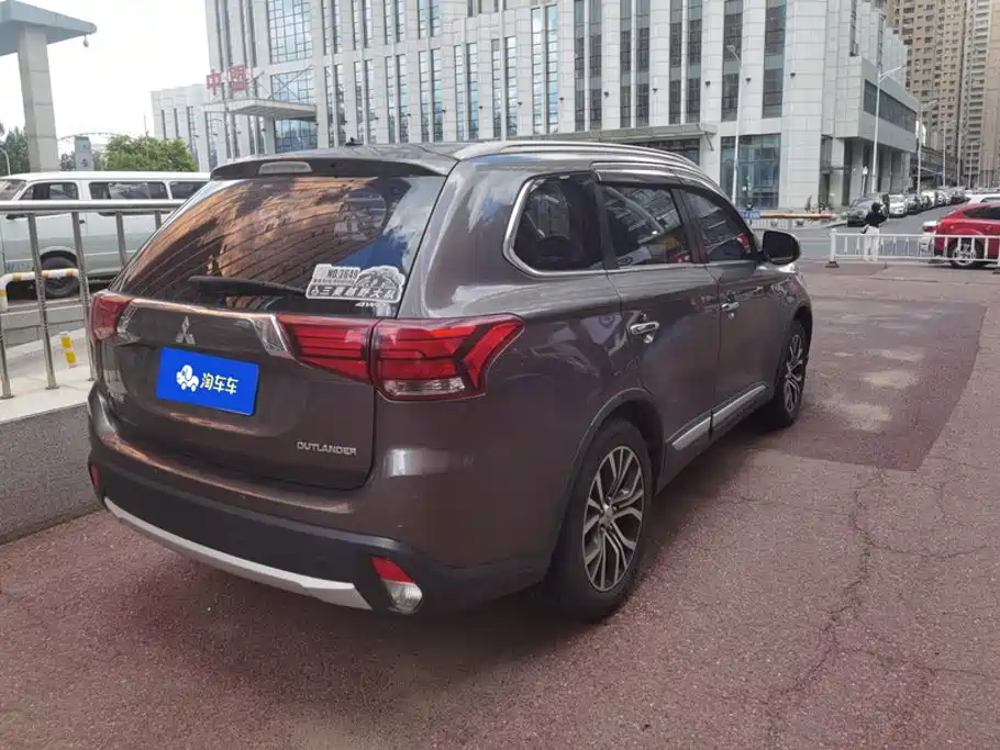Mitsubishi Outlander 2016 2016 2.4L 4WD Elite Edition 5-seater