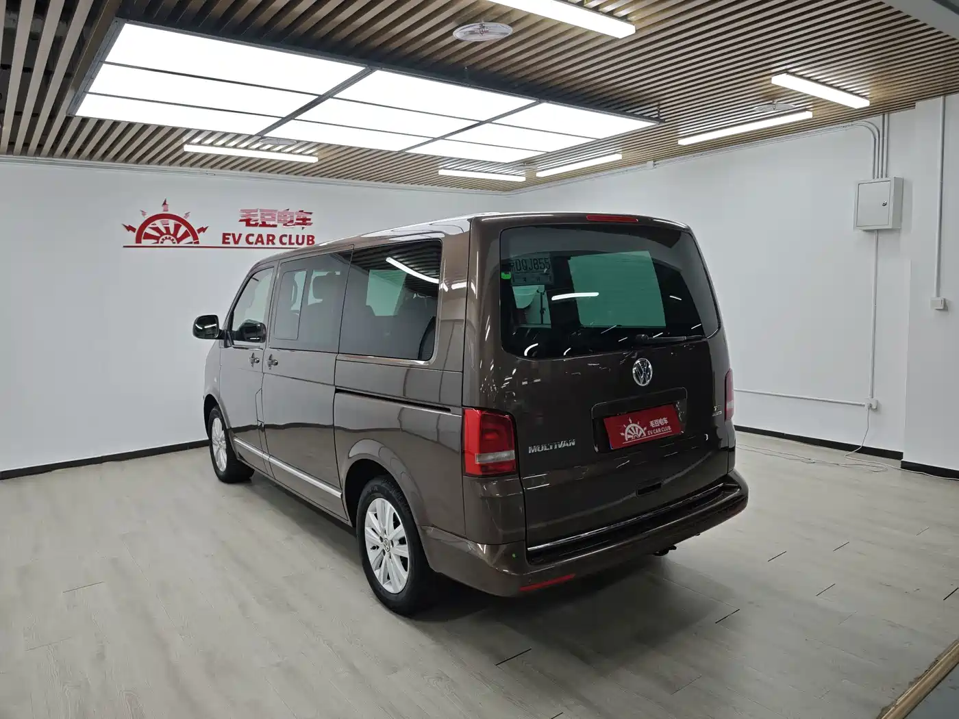 Volkswagen Multivan 2015 2012 2.0TSI 4WD Premium