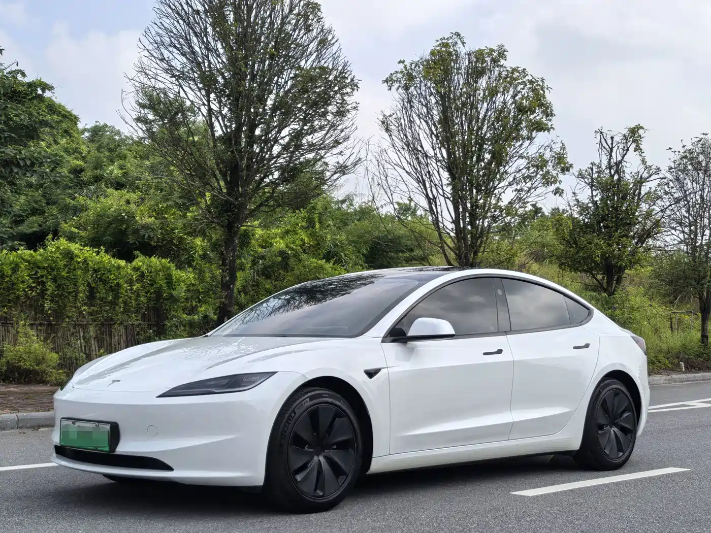 Tesla Model 3 2023