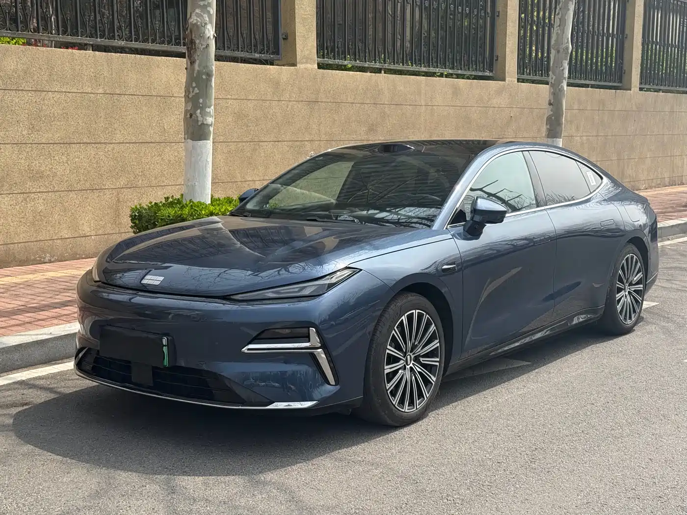 GEELY GALAXY GALAXY SPARKLE 8