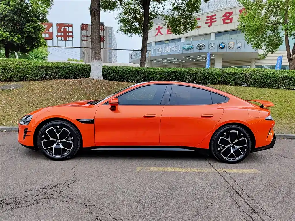 XIAOMI CAR XIAOMI SU7