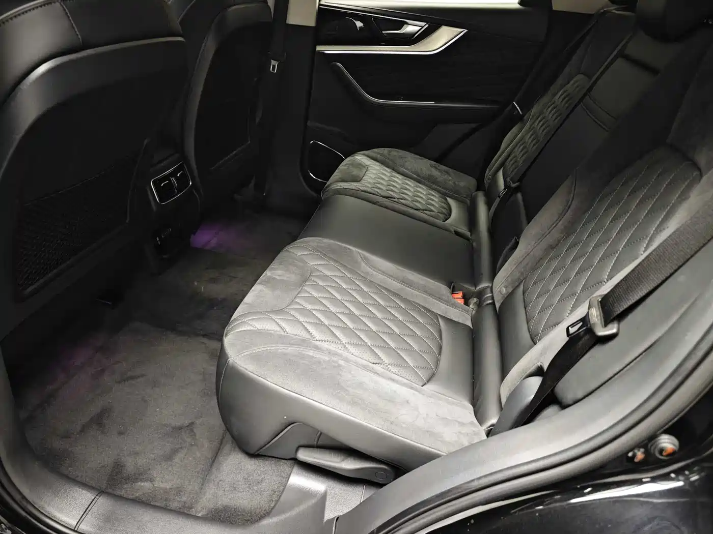 Hongqi HS5 2019 2.0T Smart Connect Enjoy Edition фото 7