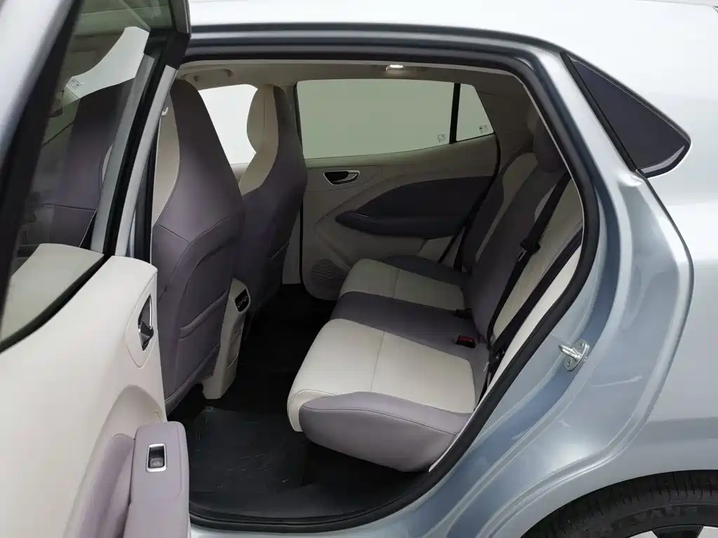 MG MG4 EV 2025 2025 Base Model