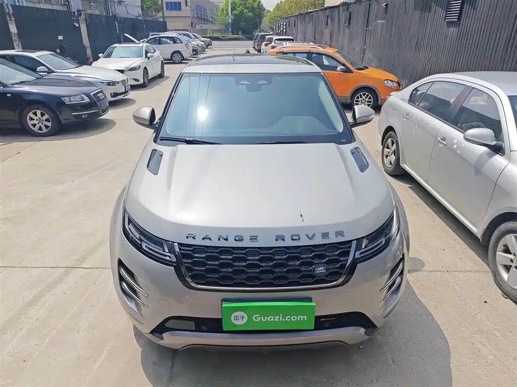 Land Rover Range Rover Evoque 2022 Range Rover Evoque L 249PS R-Dynamic Luxury Edition фото 3