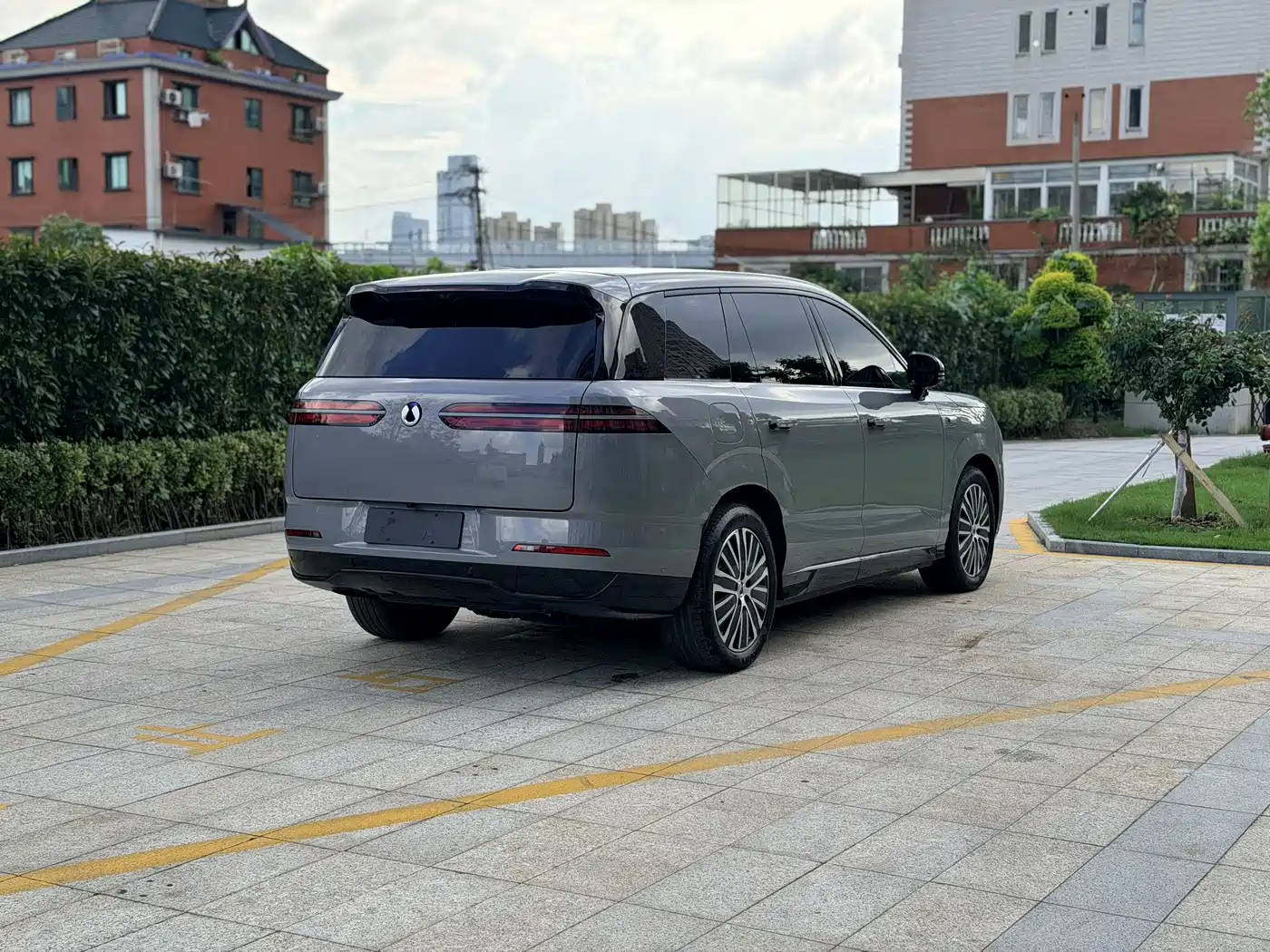 Denza N8L 2025 2026 Model Prestige Edition