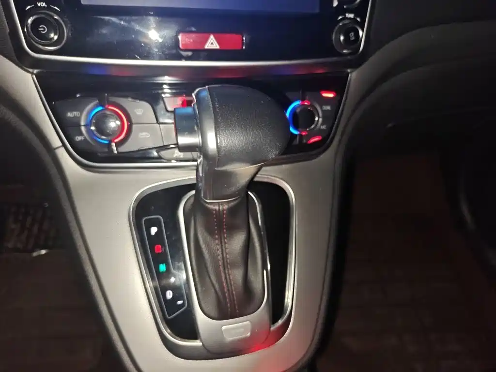 Haval M6 2017 2017 1.5T Automatic 2WD Elite