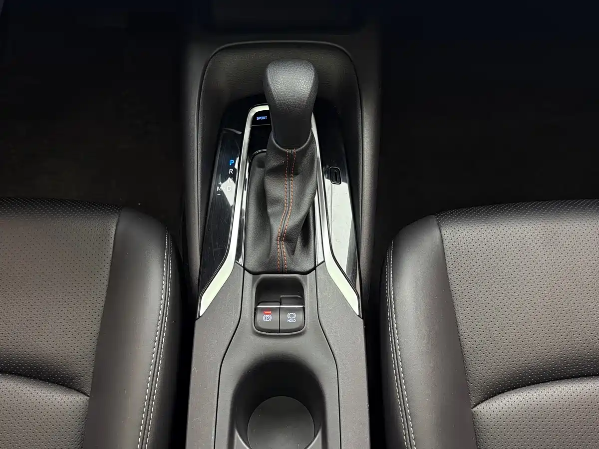 Toyota Corolla 2021 1.2T S-CVT Elite Edition фото 10