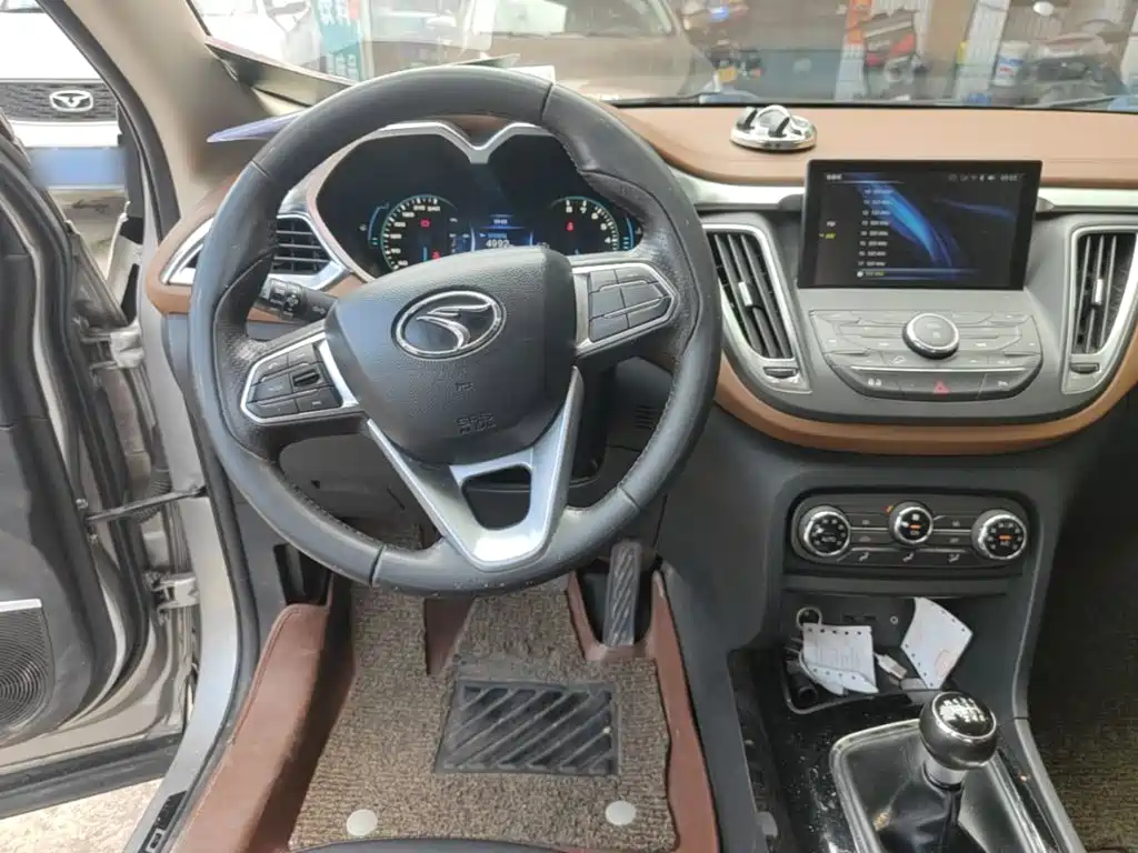 Soueast DX7 2016 2015 1.5T Manual Luxury