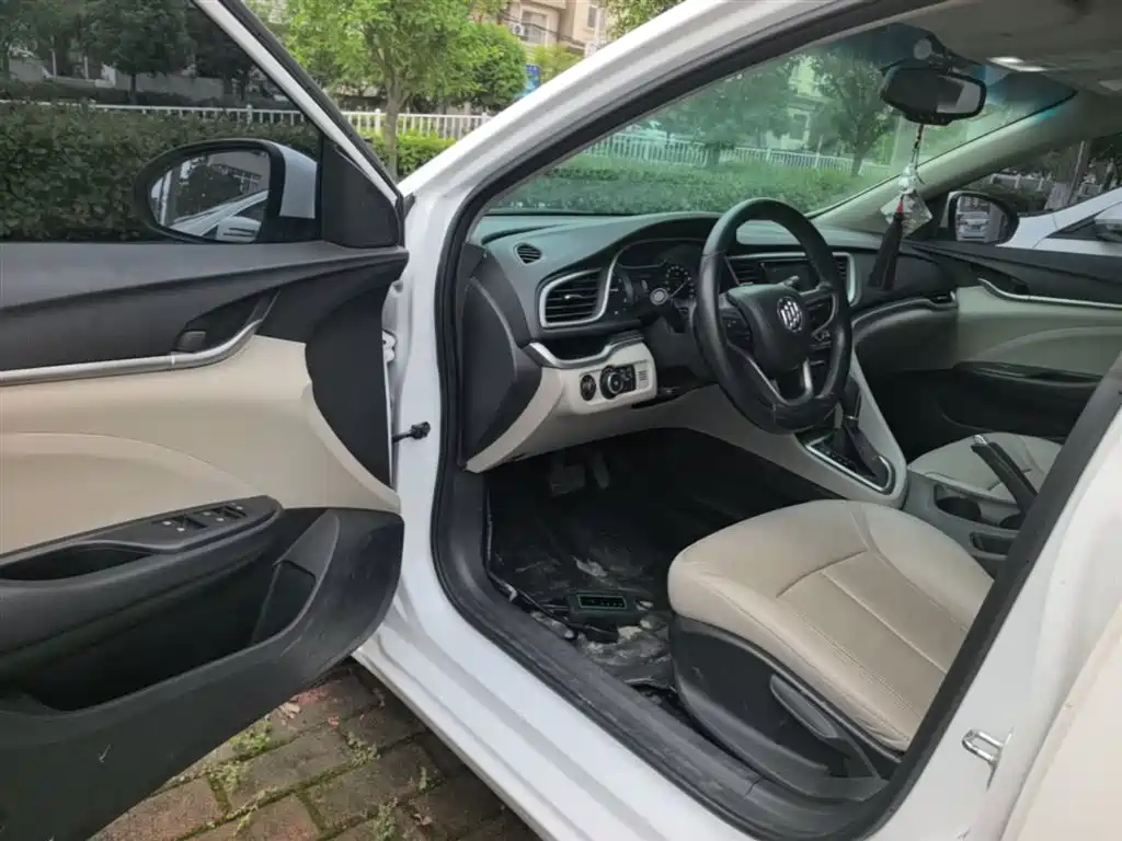 Buick Excelle 2019 15T DCT Connected Elite Type China VI фото 16