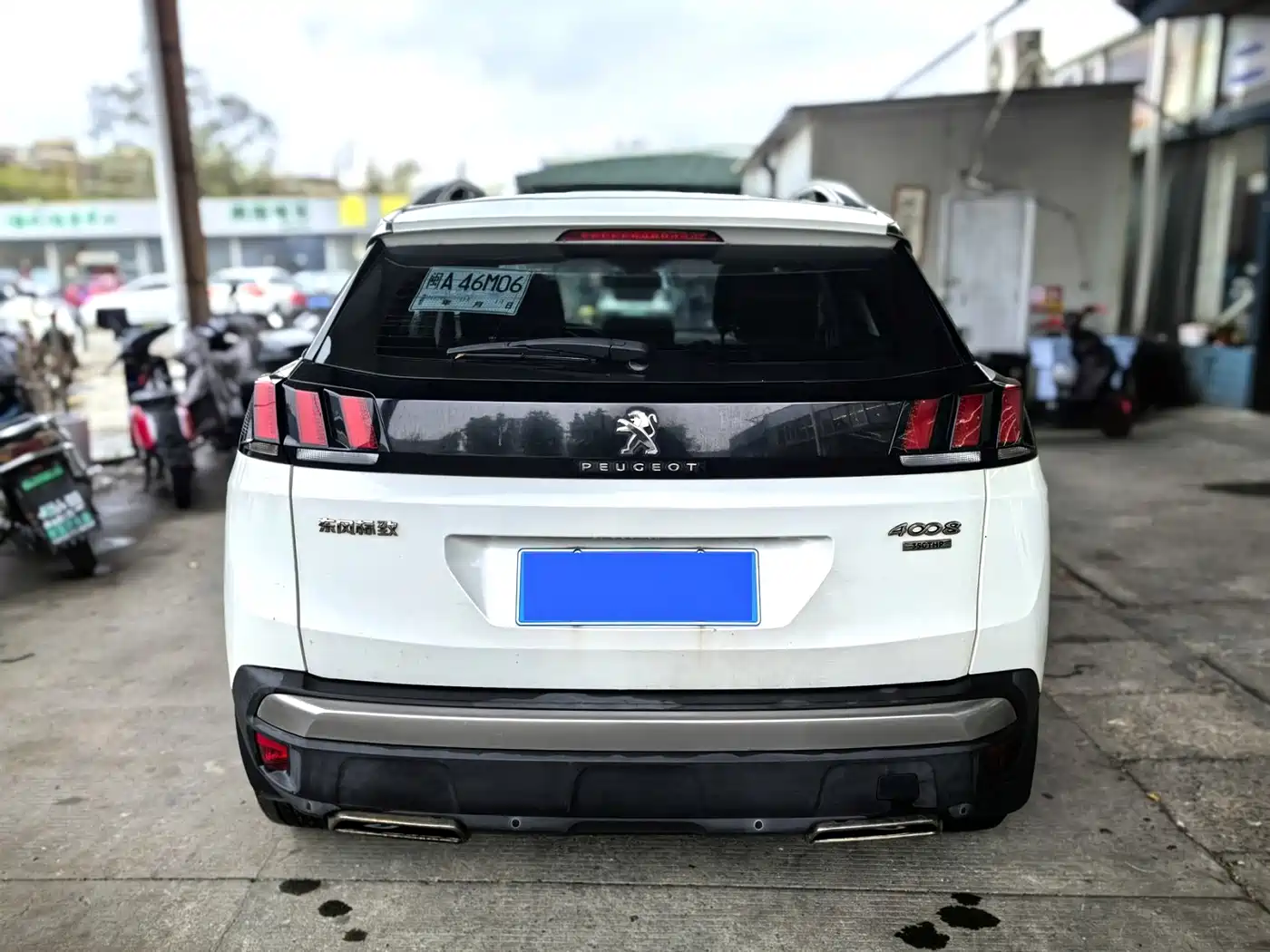 PEUGEOT 4008