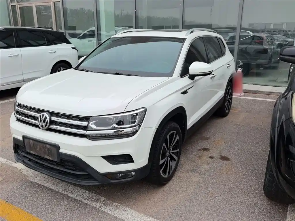 Volkswagen Tharu 2020 Model 280TSI 2WD Luxury Plus China VI фото 2