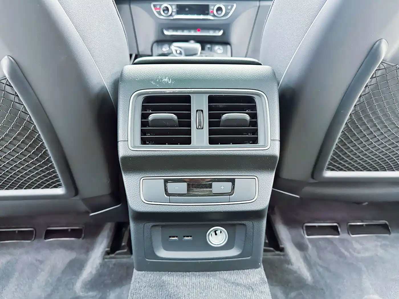 Audi Q5L 2022 40T Luxury Dynamic фото 17