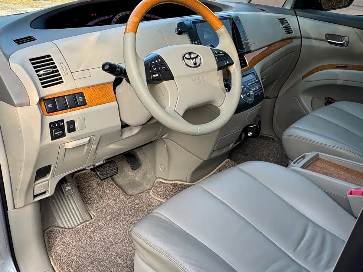 Toyota Previa 2009