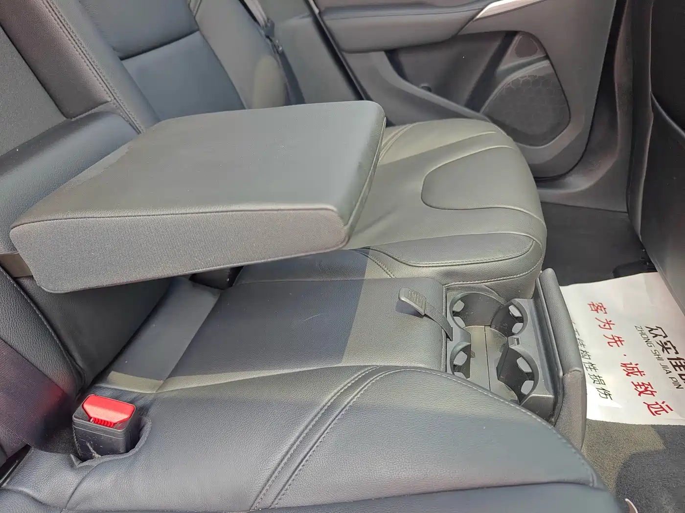 Фото 26 - Volvo V40