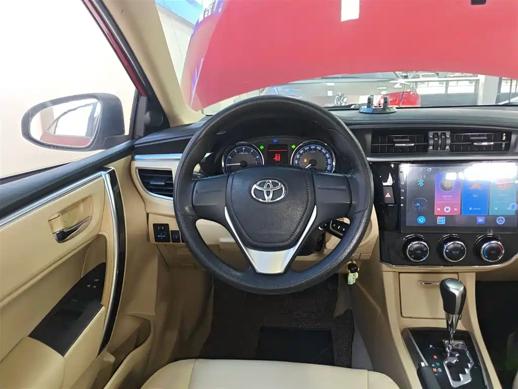 Toyota Corolla 2014 1.6L CVT GL-i фото 11