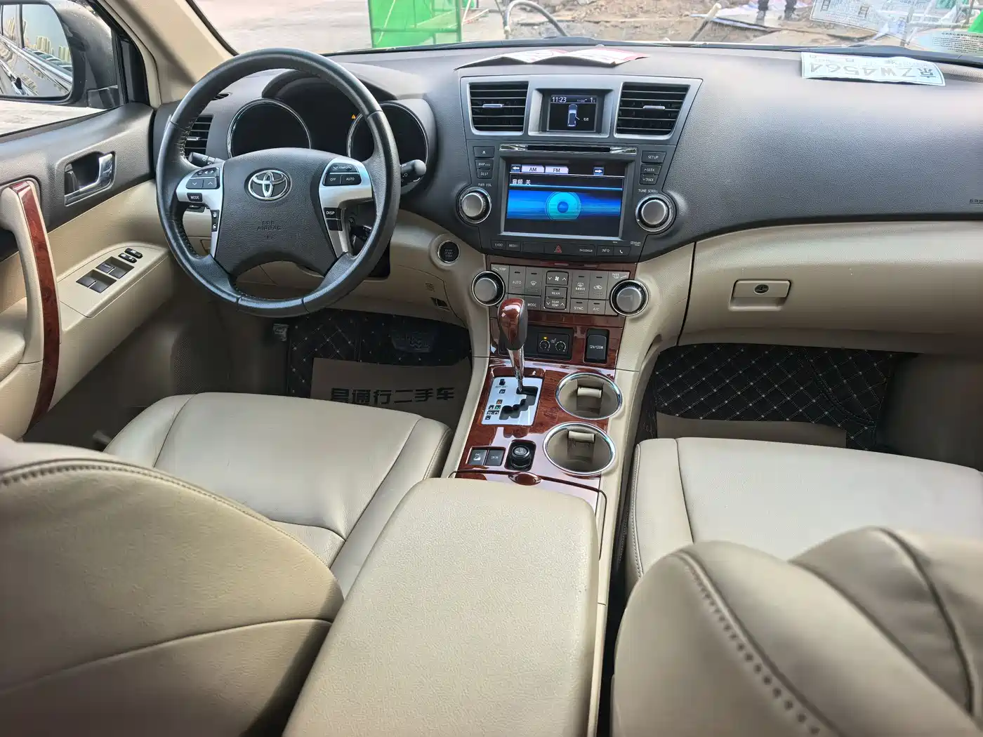 Toyota Highlander 2012 3.5L 4WD 7-Seater Ultimate Edition фото 10