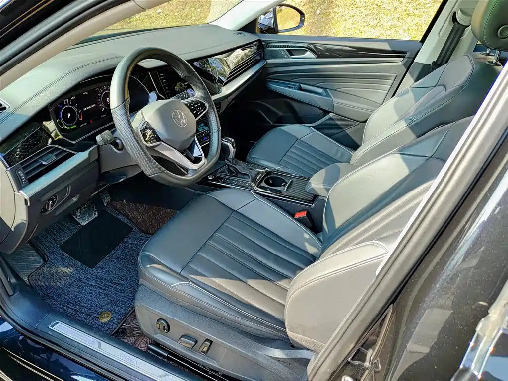 VOLKSWAGEN PASSAT NEW ENERGY