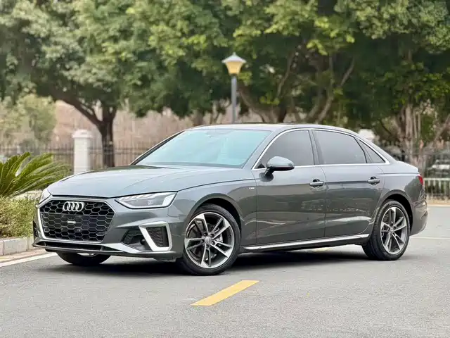 AUDI A4L