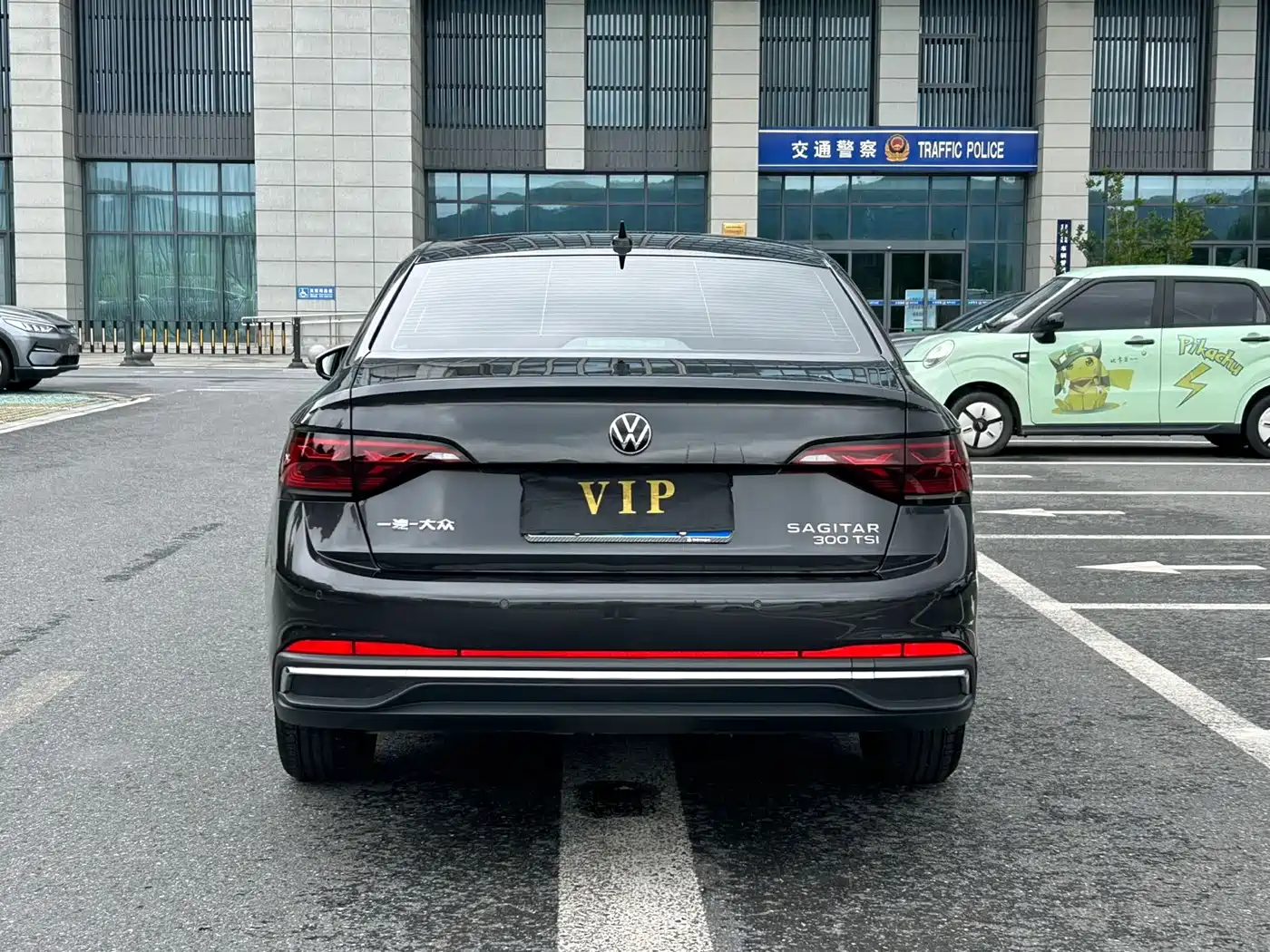 VOLKSWAGEN SAGITAR