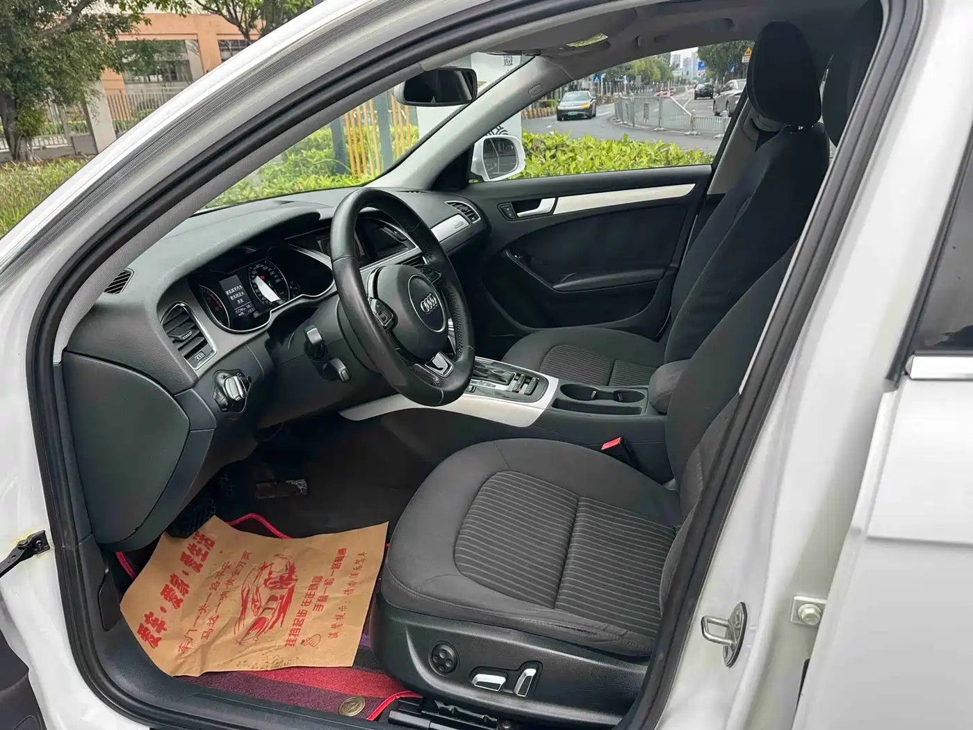 Audi A4L 2015 45 TFSI quattro Individual Sport фото 8