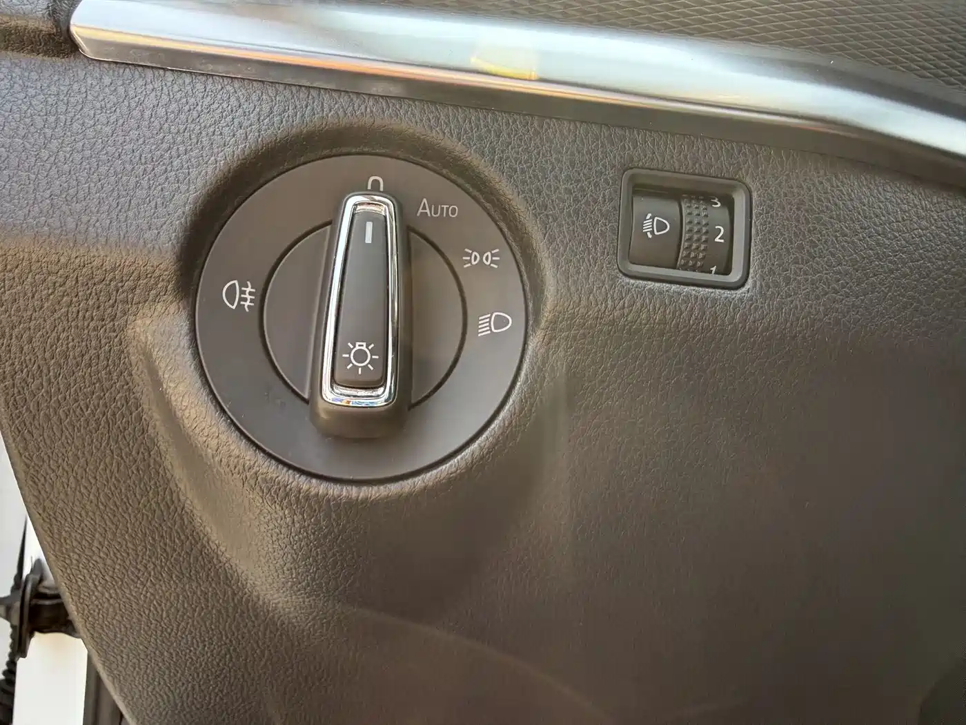 Škoda Kamiq 2023 Facelift 1.5L Auto Comfort Edition фото 14