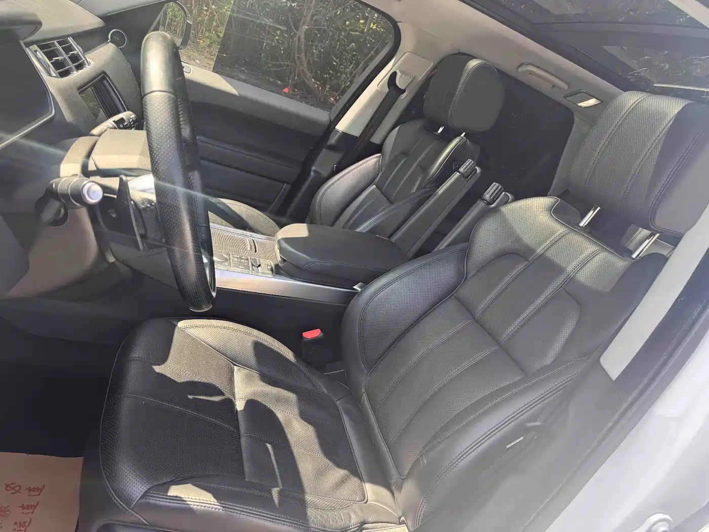 Фото 24 - Land Rover Range Rover Sport