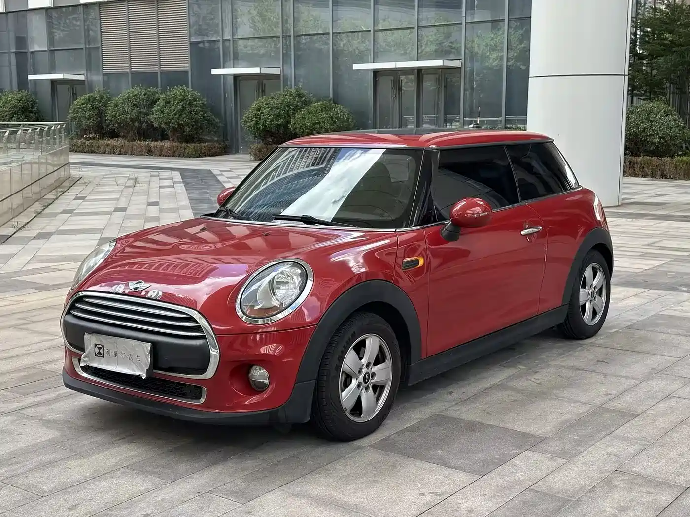Фото 1 - MINI MINI