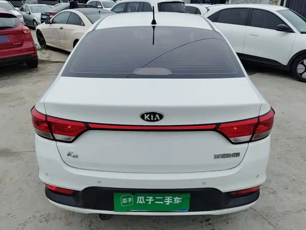 Kia K2 2017 2017 Sedan 1.4L MT GLS