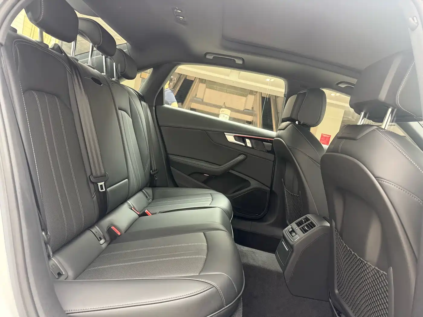 Audi A4L 2025 2025 2 Million Celebration Edition 40 TFSI Luxury Dynamic