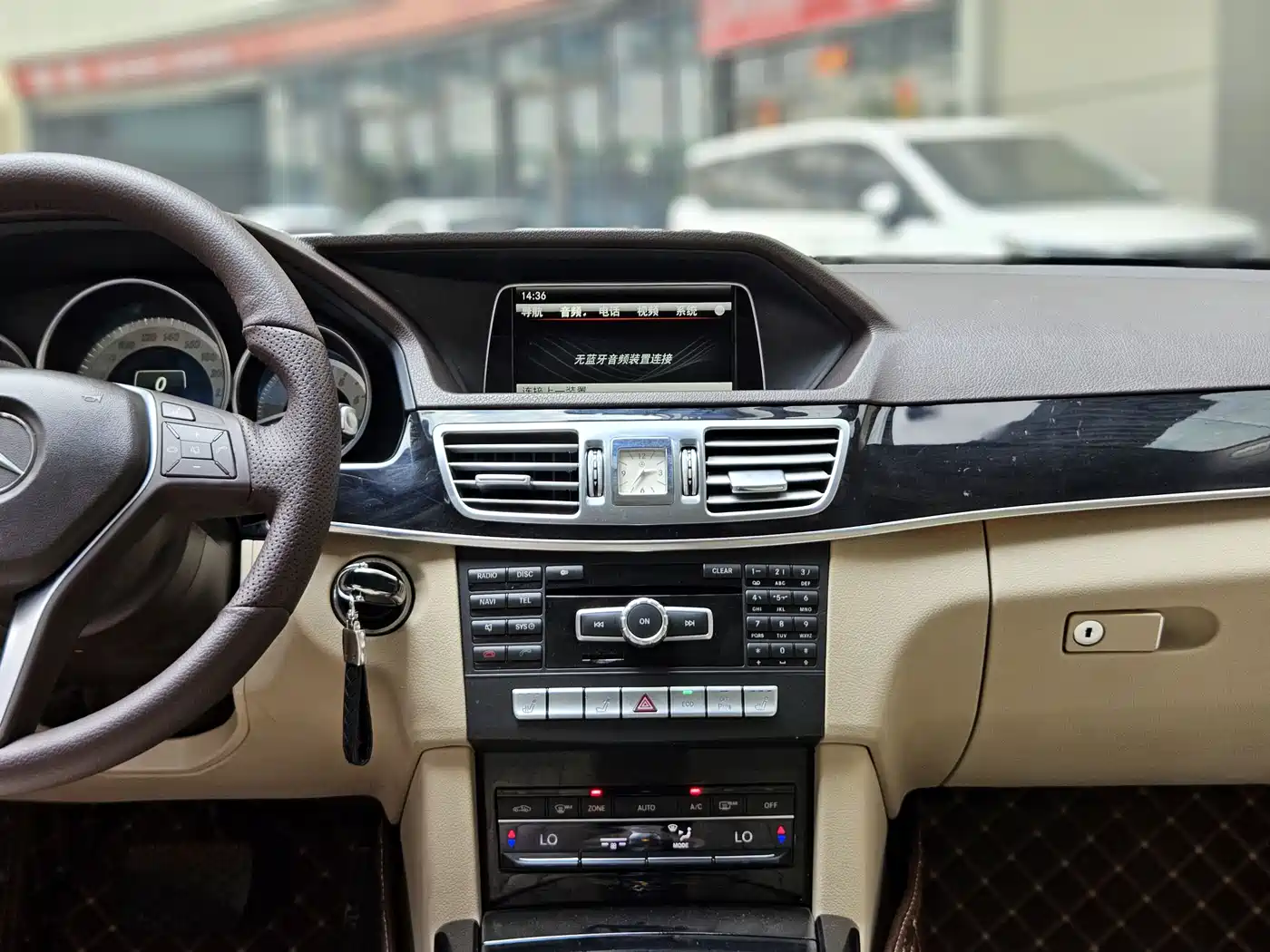 Mercedes-Benz E-Class 2014 Facelift E 260 L Sport фото 16