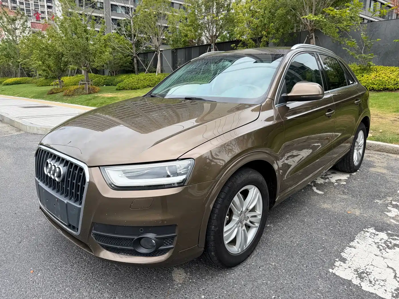Photo 1 - Audi Q3