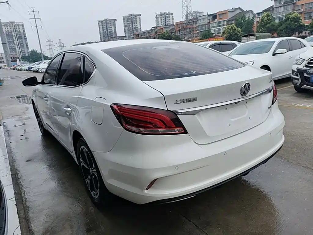 MG MG6 2018 2017 20T Automatic Luxury Smart Connect Version (China V)