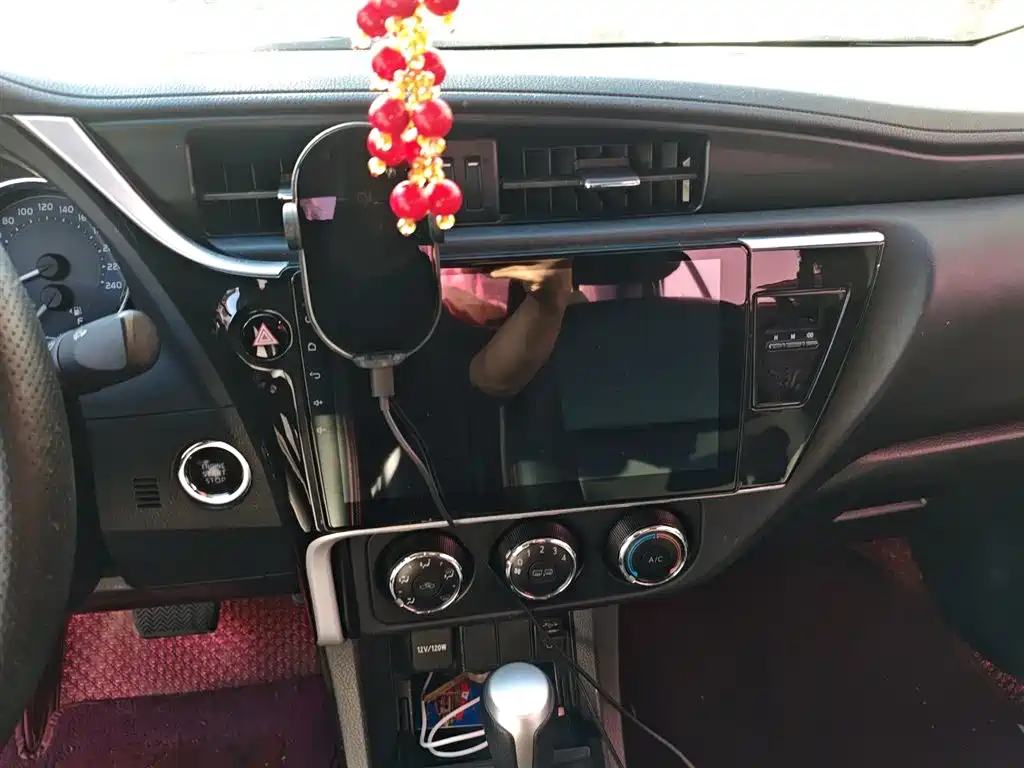 Toyota Corolla 2018 1.2T S-CVT GL-i Smart Shine Edition фото 9