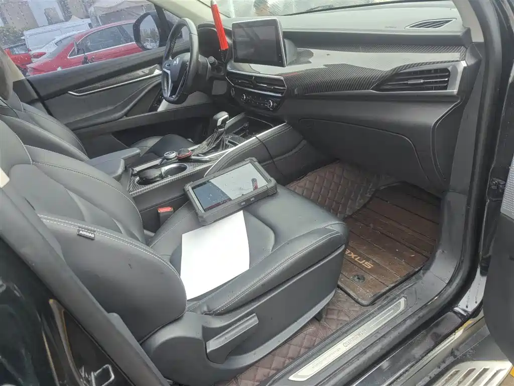 SAIC Maxus D90 2017 2.0T Automatic 4WD Sirius фото 20