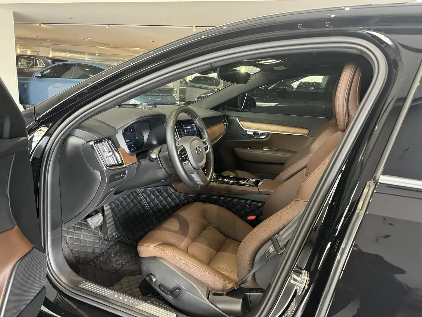 VOLVO S90 PLUG IN HYBRID