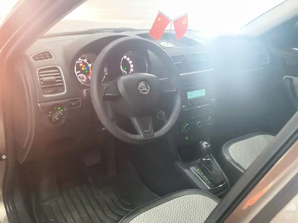 Škoda Yeti 2017 2017 TSI280 DSG Advance