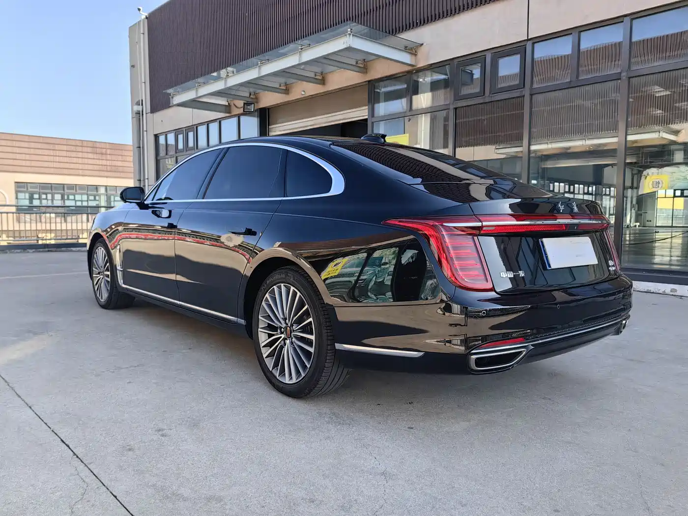 Hongqi H9 2020 2.0T Smart Connection Qi Xiang Edition фото 7