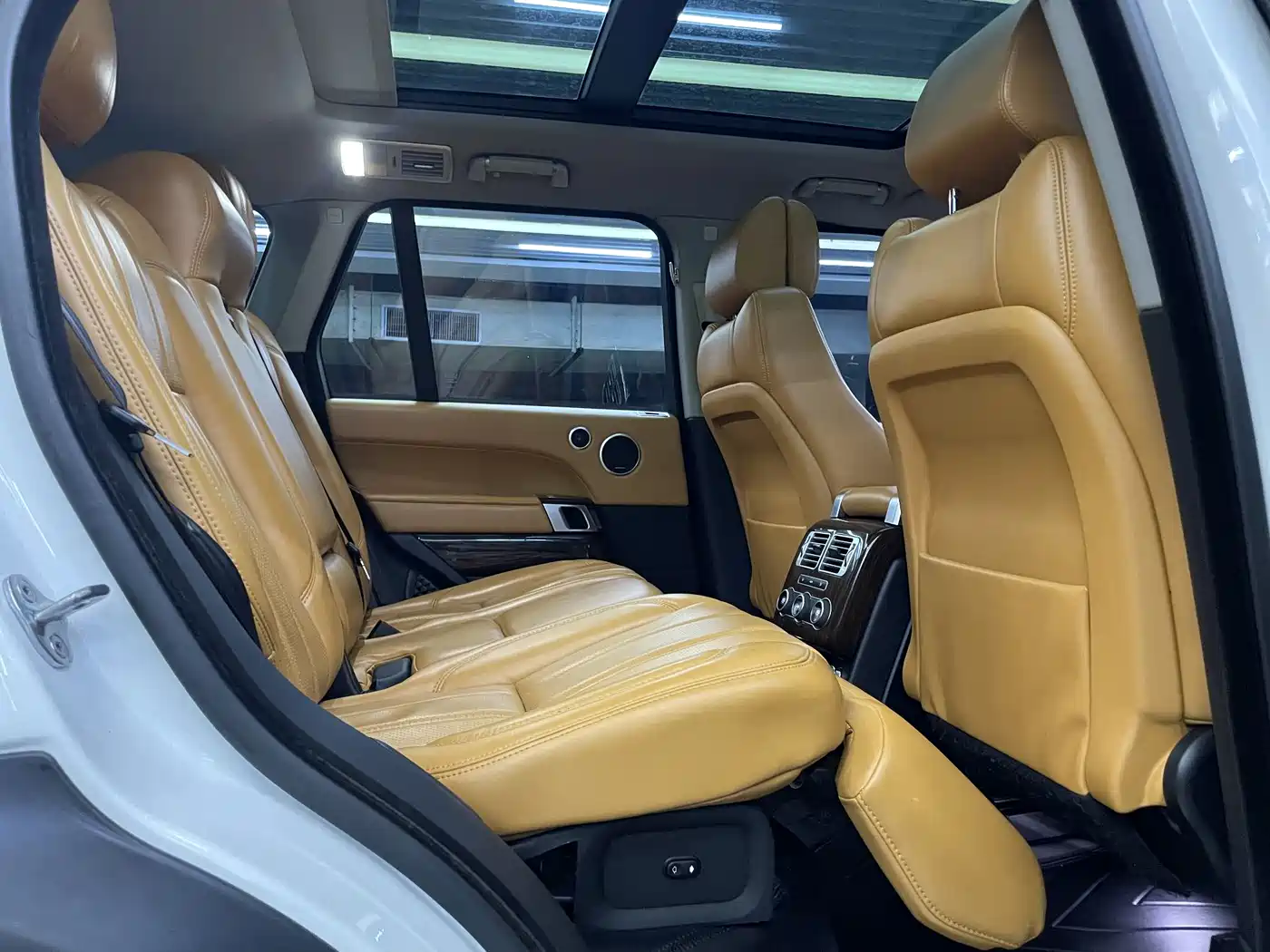 Фото 21 - Land Rover Range Rover
