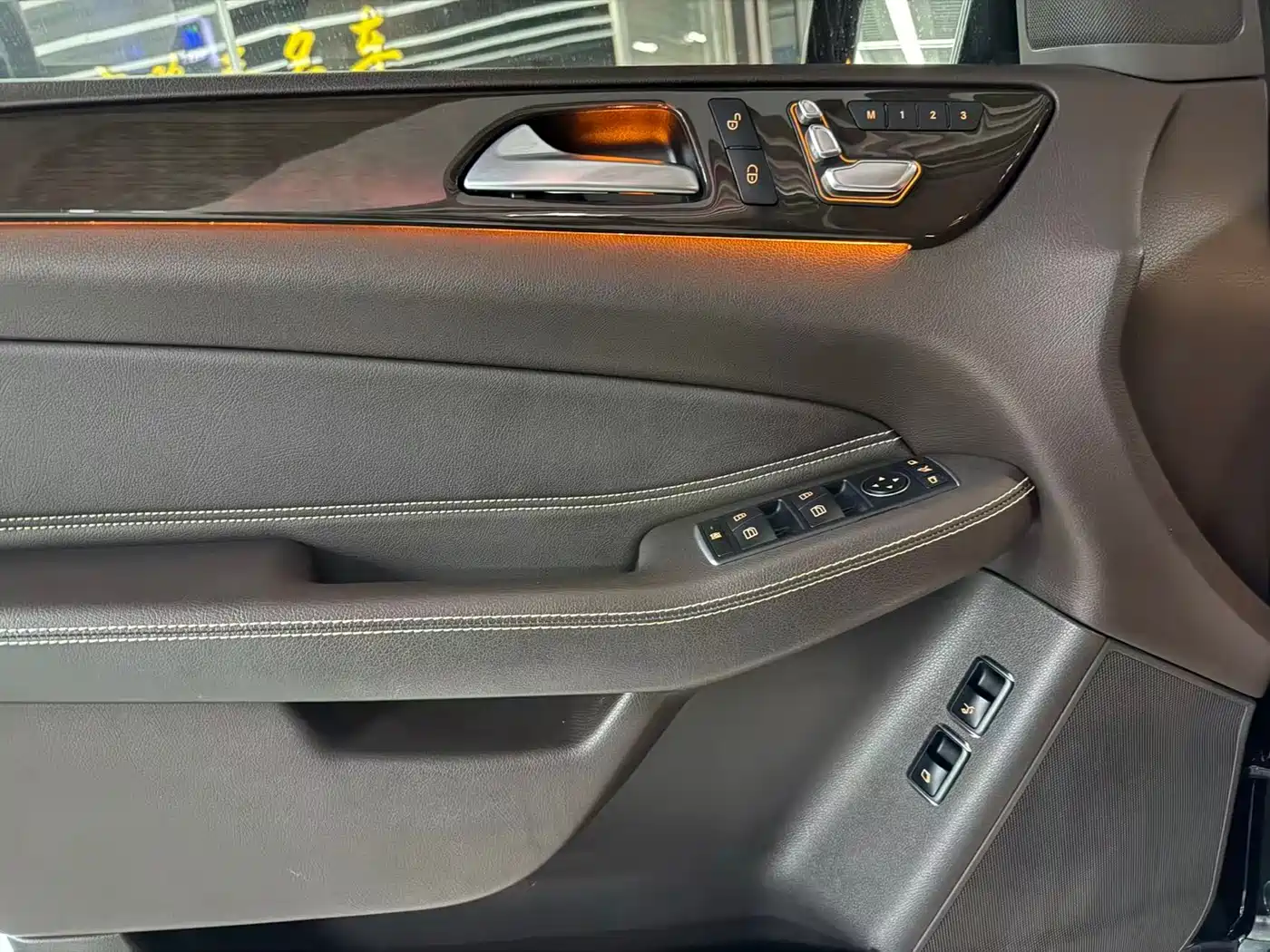 Mercedes-Benz GLS 2019 GLS 400 4MATIC Dynamic Collector's Edition фото 10