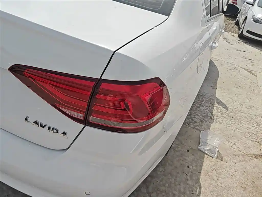 Volkswagen Lavida 2019 Lavida Start 1.5L Auto Trend (China VI) фото 8