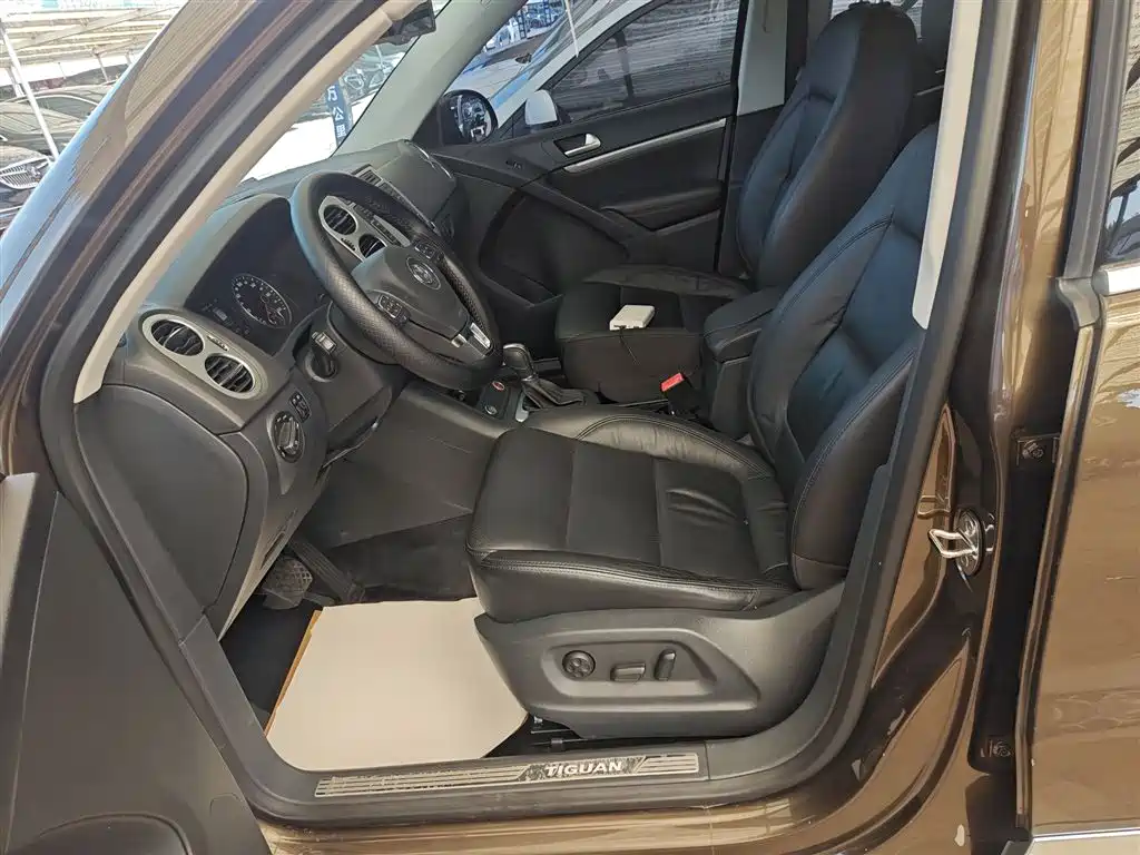 Volkswagen Tiguan 2015 1.8TSI Automatic 2WD Highline фото 11