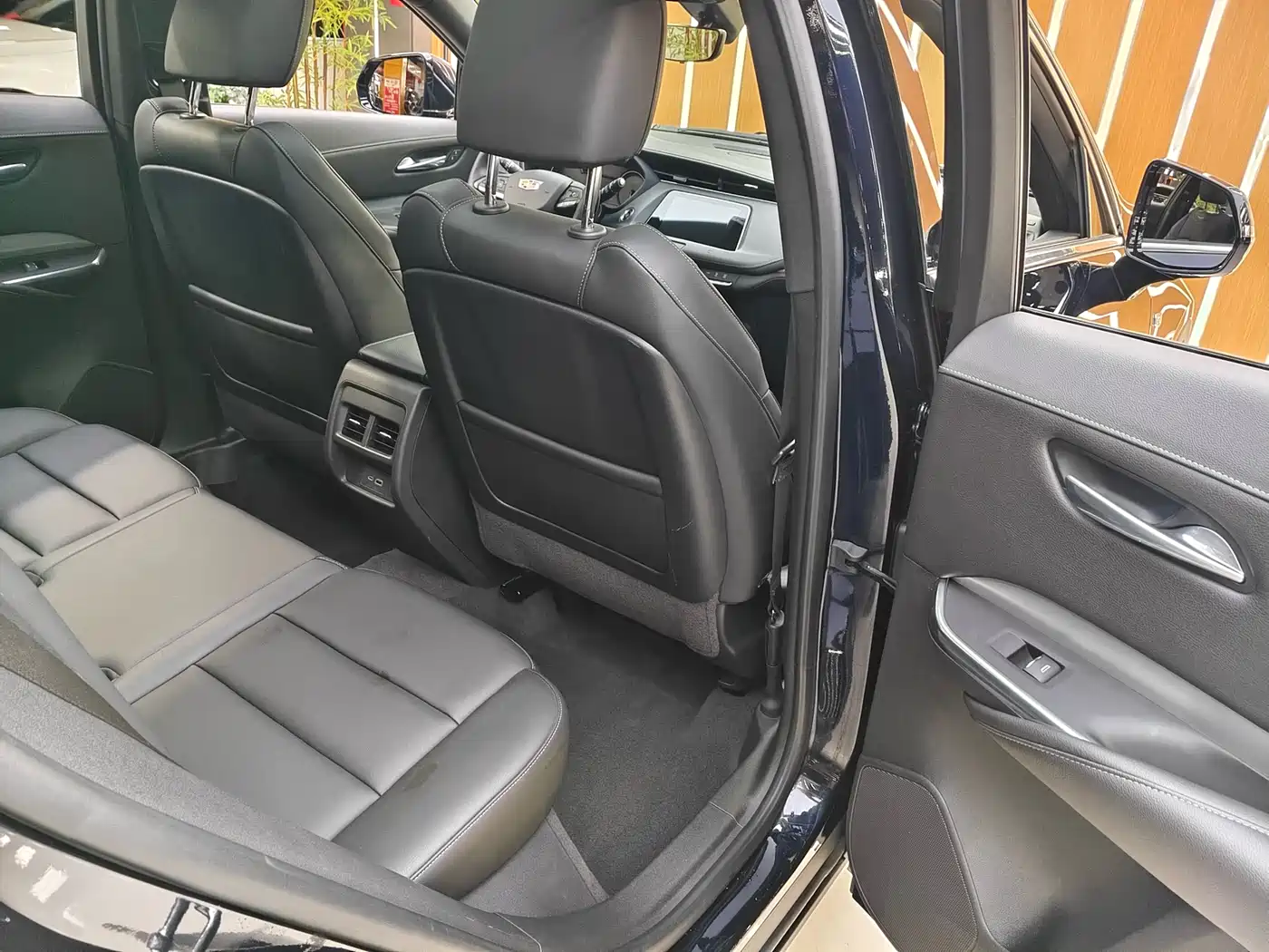 CADILLAC XT4