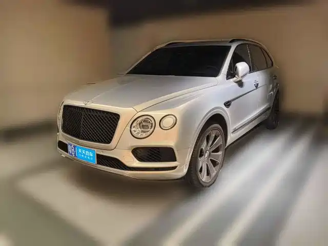 Bentley Bentayga 2018 4.0T V8 — фото 1