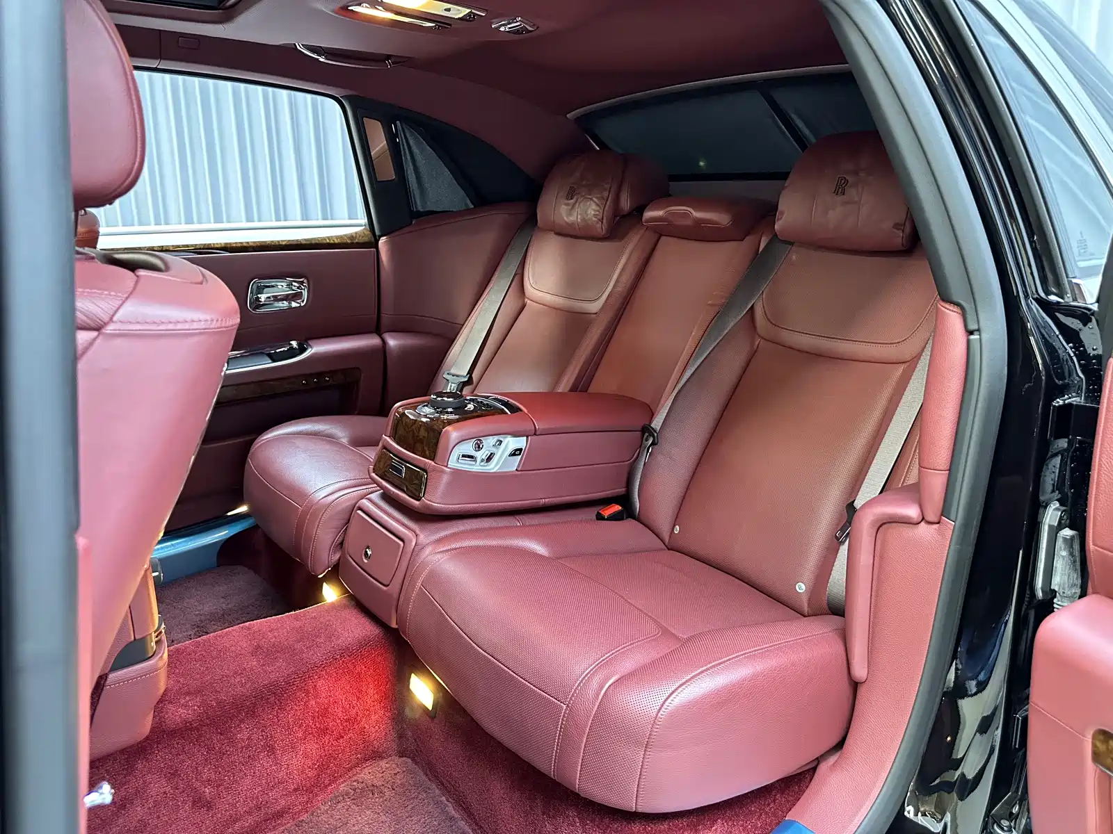 Фото 9 - Rolls-Royce Ghost