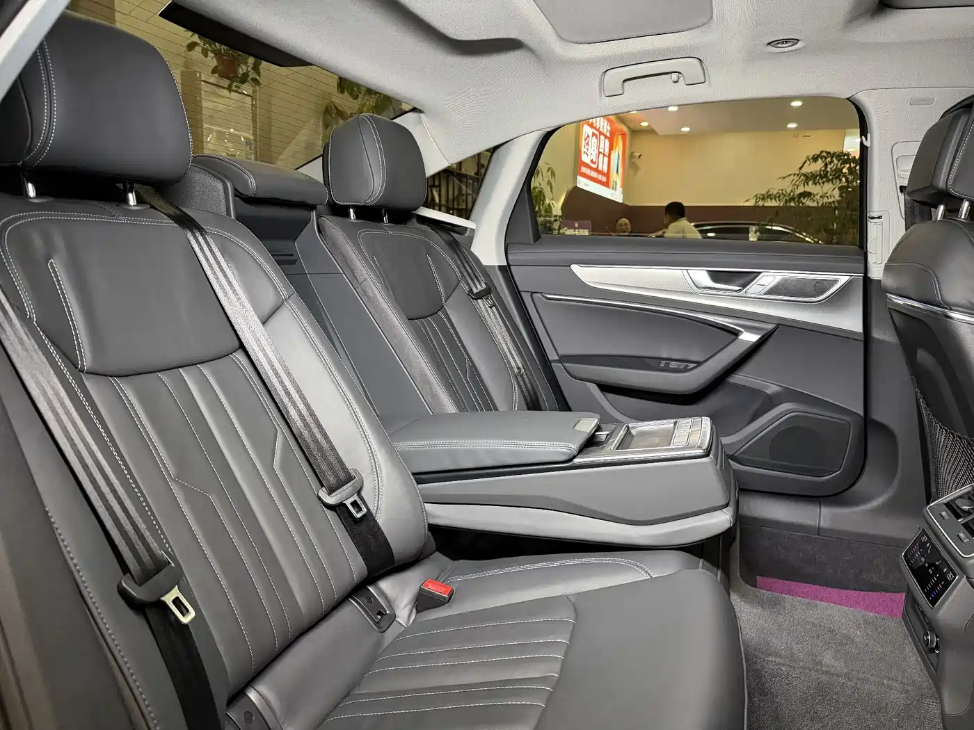 Audi A6L 2023 45 TFSI Premium Selection Dynamic фото 14